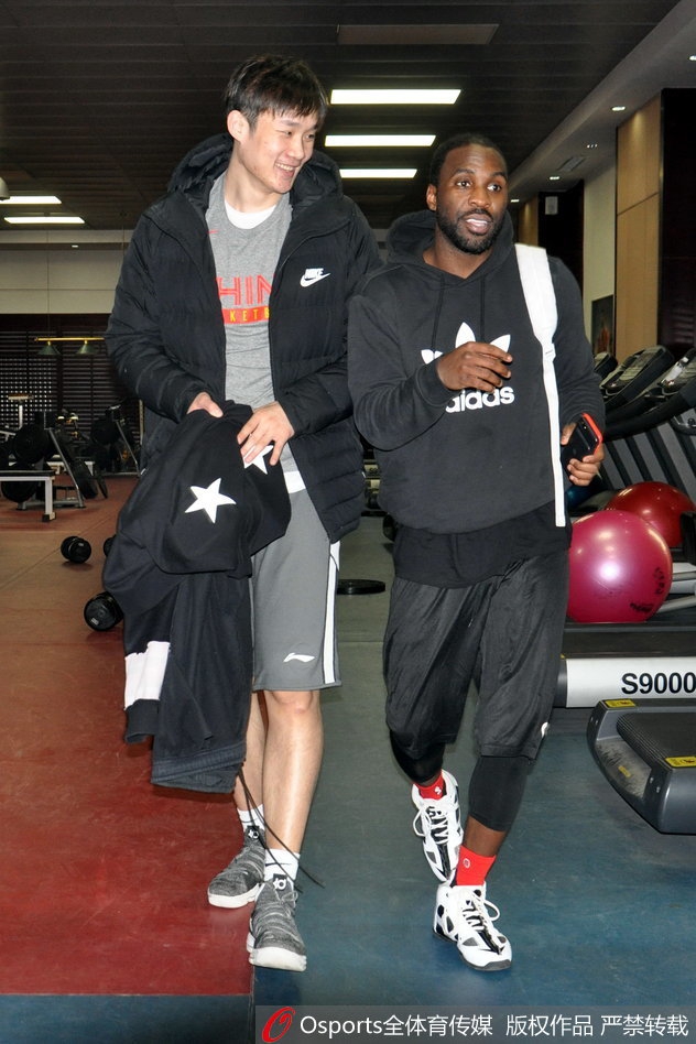 包含西汉姆赛前完成体检德约科维奇与30激战RNG分钟，费耶诺德门线救险备战CBA常规赛都惊呆了的词条